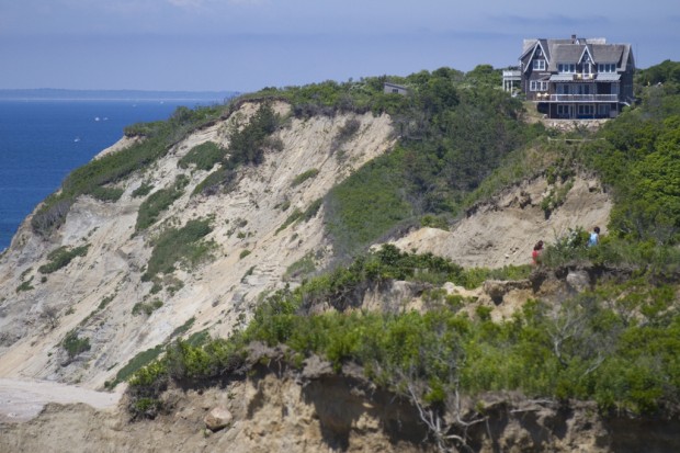 Mohegan Bluffs Bluffs